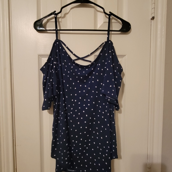 Navy cold shoulder top large - Picture 1 of 3